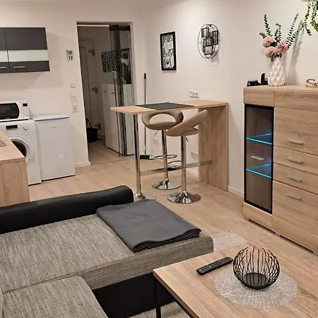 Appartment-ferienwohnung Mit Kueche, Bad, Kostenlos Wlan, Modern Eingerichtet * Родинг