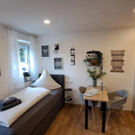Гостевой дом Appartment-ferienwohnung Mit Kueche, Bad, Kostenlos Wlan, Modern Eingerichtet Родинг