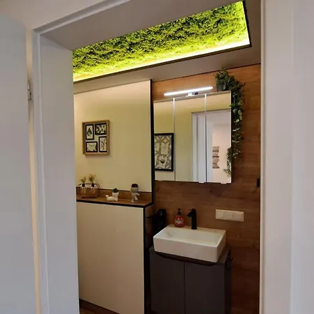Appartment-ferienwohnung Mit Kueche, Bad, Wlan, Klimaanlage, Modern Eingerichtet Guest house 4*