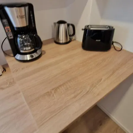 Appartment-ferienwohnung Mit Kueche, Bad, Wlan, Klimaanlage, Modern Eingerichtet 4* Roding