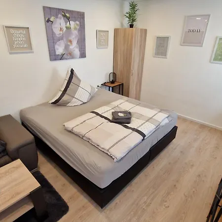 Appartment-ferienwohnung Mit Kueche, Bad, Kostenlos Wlan, Modern Eingerichtet *
