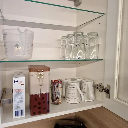 Appartment-ferienwohnung Mit Kueche, Bad, Kostenlos Wlan, Modern Eingerichtet Гостевой дом