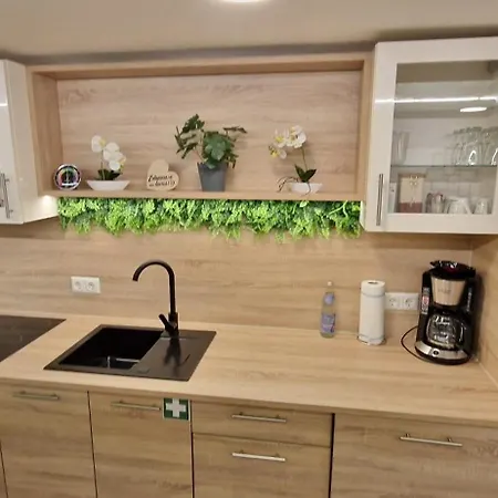 Гостевой дом Appartment-ferienwohnung Mit Kueche, Bad, Kostenlos Wlan, Modern Eingerichtet *