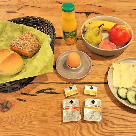 Vendégház Appartment-ferienwohnung Mit Kueche, Bad, Wlan, Klimaanlage, Modern Eingerichtet 4*