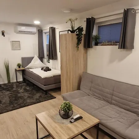 Appartment-ferienwohnung Mit Kueche, Bad, Wlan, Klimaanlage, Modern Eingerichtet Roding