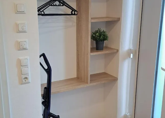 Appartment-ferienwohnung Mit Kueche, Bad, Wlan, Klimaanlage, Modern Eingerichtet 4* Roding