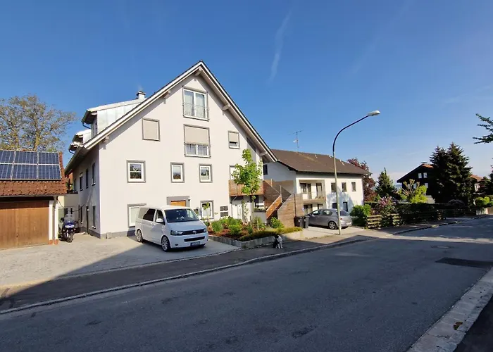Appartment-ferienwohnung Mit Kueche, Bad, Wlan, Klimaanlage, Modern Eingerichtet Roding