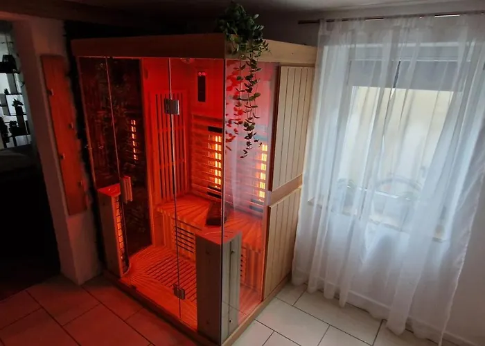 Maison d'hôtes Appartment-ferienwohnung Mit Kueche, Bad, Wlan, Klimaanlage, Modern Eingerichtet Roding