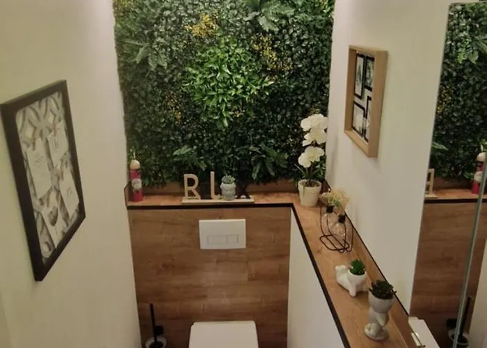 Appartment-ferienwohnung Mit Kueche, Bad, Wlan, Klimaanlage, Modern Eingerichtet Maison d'hôtes