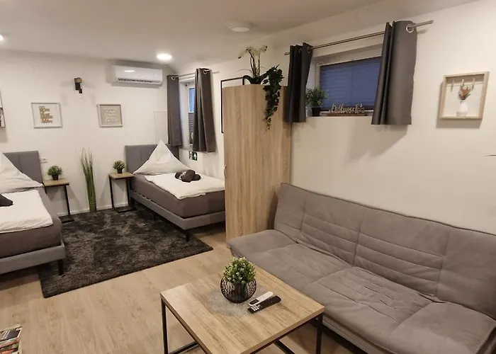 Appartment-ferienwohnung Mit Kueche, Bad, Wlan, Klimaanlage, Modern Eingerichtet Roding